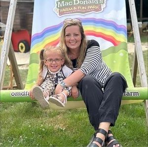 Meet your Posher, Jacqueline